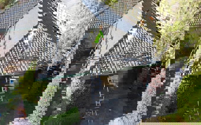 Roof Painting Glen Waverley.jpg